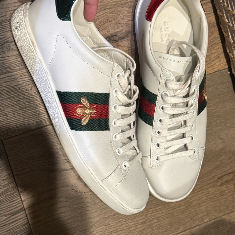 Gucci New Ace Bee Embroidered Sneakers
